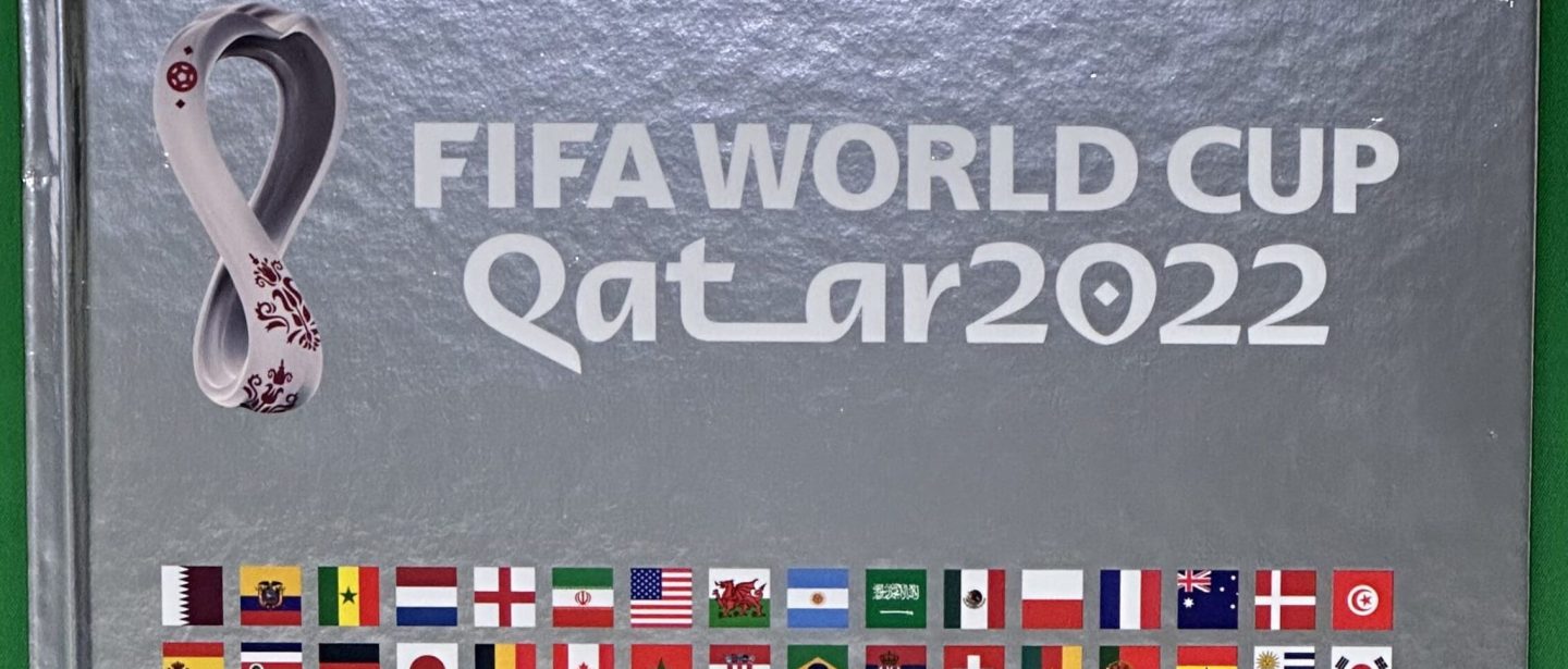 WC-Qatar 2022 - Hardcover non-priced Album-Chile-Front